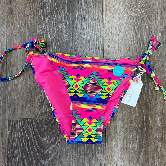 Forever 21 Womens Hot Pink/Multi Tribal Aztec Print Bikini Bottoms NWT Small - Picture 1 of 6
